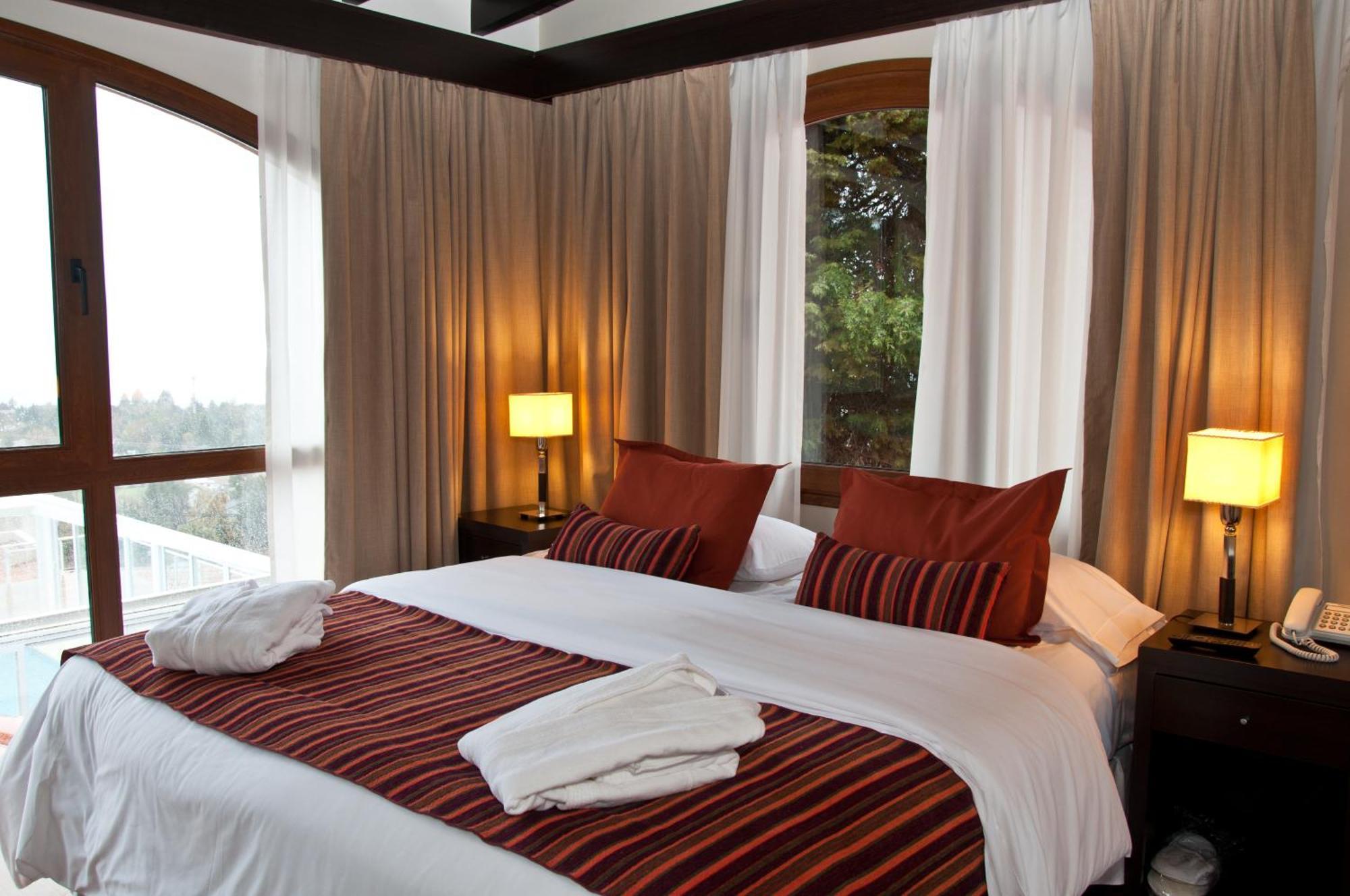 Monasterio Hotel Boutique Сан-Карлос-де-Барилоче Экстерьер фото